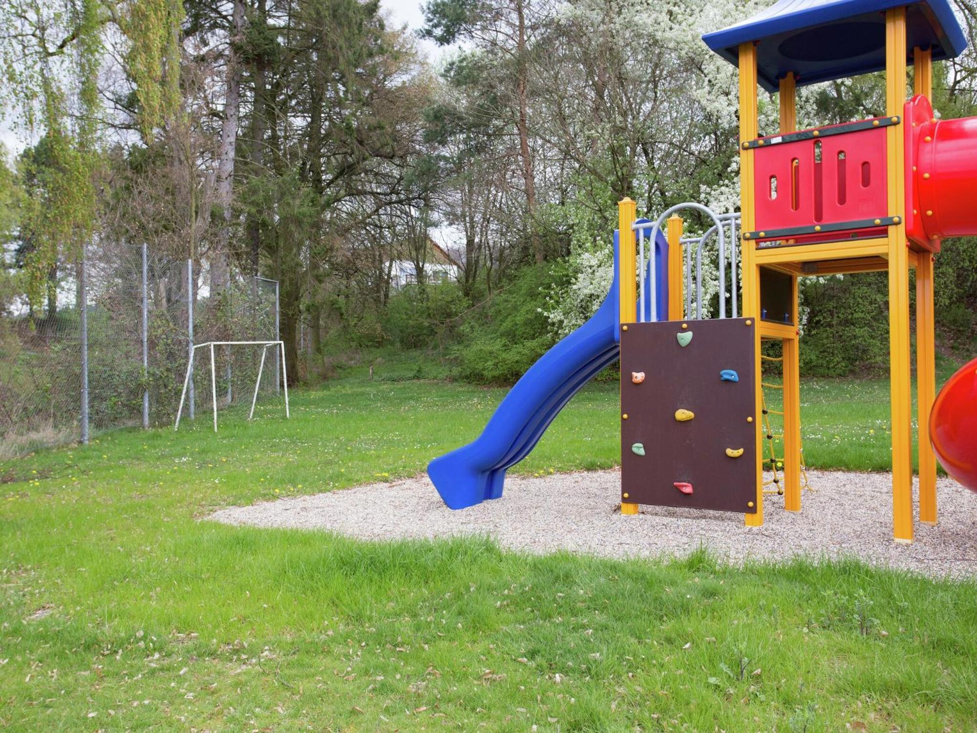 Large Detached Holiday Home In Hesse With Private Garden And Terrace Хомберг Экстерьер фото