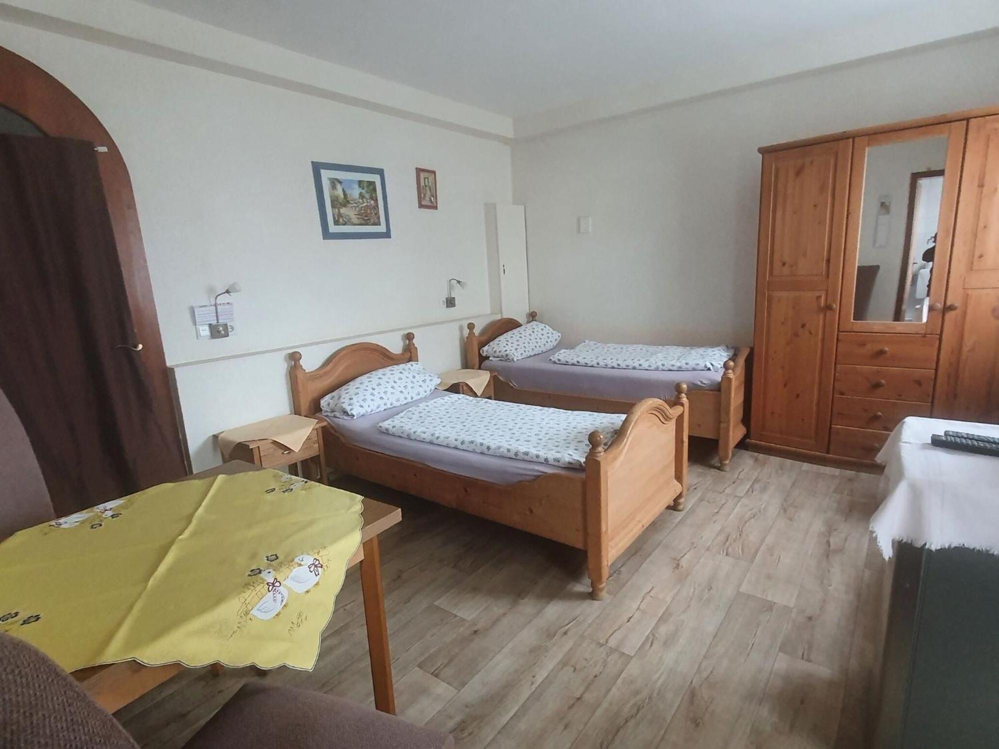 Large Detached Holiday Home In Hesse With Private Garden And Terrace Хомберг Экстерьер фото